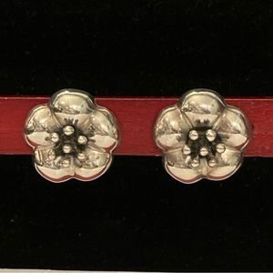 Vintage Mark Wasserman Samara Sterling Silver Flower Clip Earrings